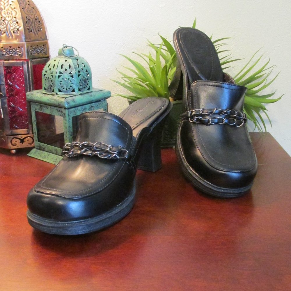 Y2K Heel Slides